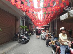 bán nhà quận long biên- phường việt hưng- oto đỗ- kinh doanh- dân xây- diện tích rộng- giá vui vẻ