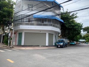 siêu hiếm! nhà góc 2mt cao văn bé cách biển hòn chồng chỉ 200m