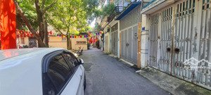 bán căn nhà view vườn hoa. - diện tích diện tích 45m2 nhà 3 tầng. p. bà triệu