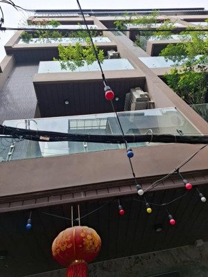 bán nhà phố hồng tiến 6 tầng thang máy, ô tô thông. vị trí đắc địa, sát bv tâm anh.