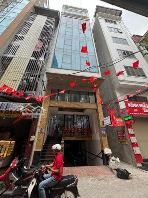 bán toà nhà văn phòng mễ trì nam từ liêm mặt ngõ ô tô tránh 9t thang máy dt 75m*5mt:31,8 tỷ có tl