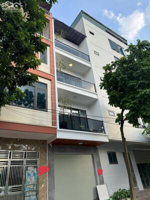 Cực Hiếm nhỉnh Chục Tỷ Có Ngay 1 Căn Nhà 40m X 4 Tầng Mặt sau đường QUANG TRUNG – HÀ ĐÔNG
