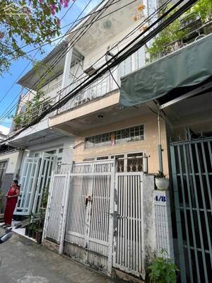 Nhà nhỏ trục chính hẻm trung tâm