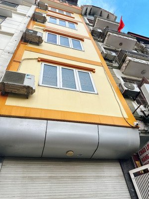 trung hòa cầu giấy nhà đẹp ở ngay 59m 4tầng mt4m 15tỷ