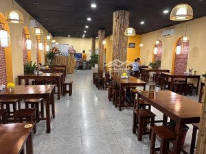 một số mặt tiền cộng hòa, diện tích lớn, giá mềm