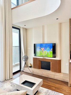 bán căn skyvilla onsen tòa r1 full nội thất view hồ thiên nga - sông hồng