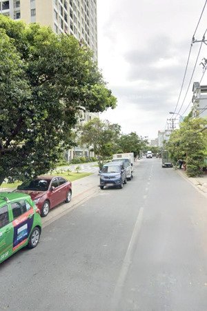 bán nhà cấp 4,90m2 ngang 6m,80 triệu/m2,ngay khu chế xuất tân thuận,30m ra mặt đường lớn,sổ vuông.