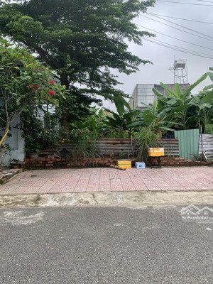 cần tiền nên bán gấp lô đất tại tdc đại phước, nhơn trạch, đồng nai,dt 140m đường 12m giá chỉ 3,5ty