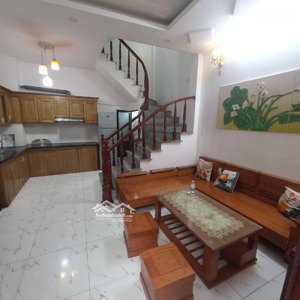 bán nhà 5 tầng ngõ 12 quang trung nhỉnh 6 tỷ . ga tàu điện, chợ, trường học bán kính 100m