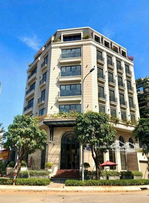 bán nhà mặt tiền phổ quang (đoạn đẹp), phú nhuận. 225m2 (15x15m), hầm 4 tầng, hđt: 220tr/th. 55 tỷ