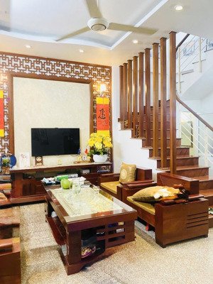 nhìn là kết ngắm là mê - tây hồ - 40m - 5t - 6.6 tê - ngõ thông - kinh doanh dữ tiền