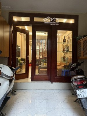 siêu phẩm phố trịnh đình cửu cách 2 nhà ra mặt phố ô tô tránh gần vành đai 2.5 !