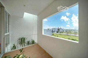 hòa xuân, nhà 4 tầng thiết kế đẹp, full nội thất xịn. giá chỉ 8.x tỷ. mua vào ở ngay