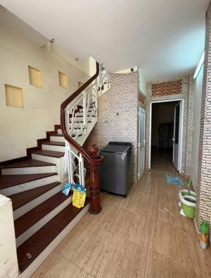 [ nhà 4,5 tầng hàn thuyên_ ra biển trần phú 280m ] * hẻm xe tải nhỏ * giá : 5,8 tỷ