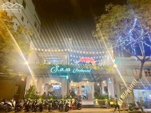 Bán hoặc cho thuê nhà hàng mặt tiền đường Hòn Chồng Nha Trang cách biển 279m