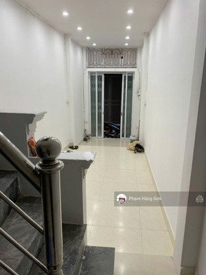 bán gấp nhà riêng 32m2, 5,2 tỷ ở chùa quỳnh, bạch mai, hai bà trưng, hà nội