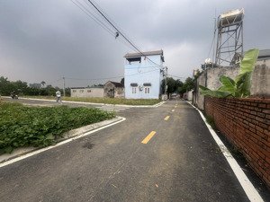 100 m2 full thổ giá chỉ hơn 20 tr/1 m2 di chuyển ra hà nội 30 phút. khu công nghệ cao hoà lạc