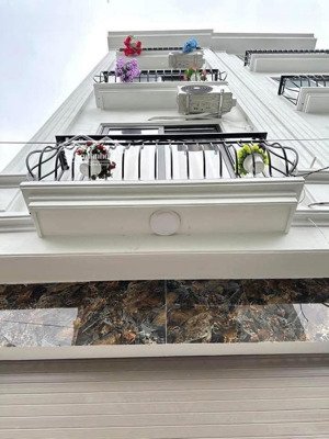 anh hưng cần bán nhà #laixa lô góc 36m-nở hậu- ô tô đỗ gần chỉ 4tỷ 85