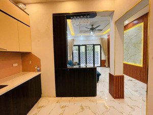 giá cực tốt, nhà mua cho con học đại học, cho gia đình để ở kim ngưu dt 46m2 4t giá 7 tỷ