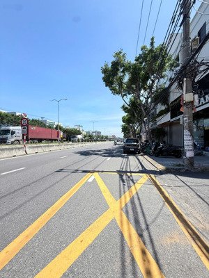 chủ cần bán gấp lô đất mặt tiền đường hoài thanh ngủ hành sơn tpđn