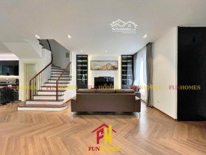 cho thuê bt vinhomes riverside. full nội thất giá chỉ 70 triệu/tháng.