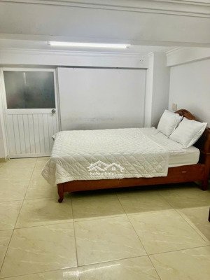 cho thuê căn hộ dịch vụ gần q1 giá 5,5 triệu