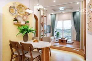 cần bán gấp căn 2pn dragon castle full nội thất view biển nhận nhà ở ngay. lh 033969812