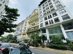 bán căn biệt thự siêu đẹp mặt tiền quốc hương - 22x27m - 3 tầng - hđt: 1 tỷ - giá chỉ 200tr/m2