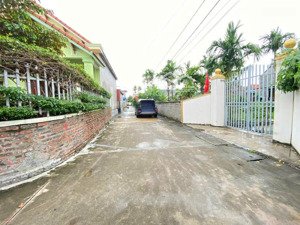 chỉ 645 tr/ 68 m2 lô đất mặt đường 6m, phường bạch đằng, cạnh trường tiểu học, thcs, ủy ban