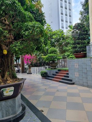 siêu phẩm biệt thự mặt tiền 25m dương đình nghệ, sát biển mỹ khê