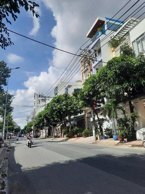 mặt tiền đường trịnh đình trọng phường hòa thạnh quận tân phú ( 7 * 28 ) 3 lầu 26 tỷ
