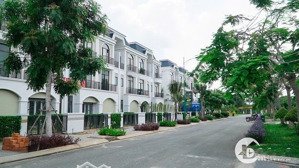 bán nhà phố ven sông đối diện aeon mall tân an. 100m2 giá 3,3tỷ. 1 trệt 2 lầu. trung tâm tân an.