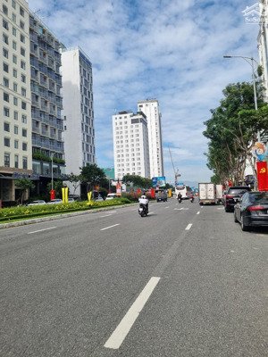 mình cần bán lô đất 2 mặt kiệt ôtô 5m võ văn kiệt , đà nẵng ( vị trí gần cầu rồng & biển mỹ khê )