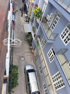 nhà bán căn góc 2 mặt tiền, hẻm xe tải thông, 5 tầng kiên cố, 4,4m x 16m (73m2) giáp tên lửa