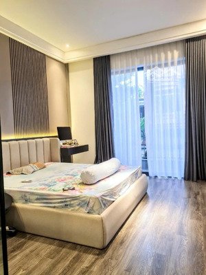 siêu phẩm nhà đẹp 3 tầng hải châu, vị trí đắc địa góc ngã tư, kinh doanh đỉnh. gía chỉ 9.6 tỷ.