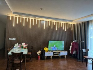 (giá thật) chính chủ bán căn hộ 144m2, 4n - 3 wc, tầng trung, căn góc nội thất đầy đủ. cửa tb bc đn