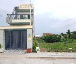 kẹt tiền bán gấp lô đất đ. song hành, hóc môn gần bv nhi đồng, 800tr/100m2, đất sạch, shr, chính ch