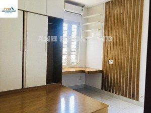 ngay trung tâm thủ đức nhà đẹp 4,5tỷ chủ bán gấp giá tốt 51m2 ngay hoàng diệu 2 sổ hồng riêng