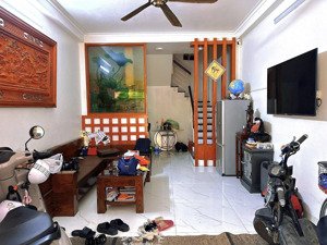 bán nhà hoàng hoa thám, ba đình 33m2, mt3.8m, 4 tầng, 8.9 tỷ, ngõ ô tô thông, ba gác đỗ cửa