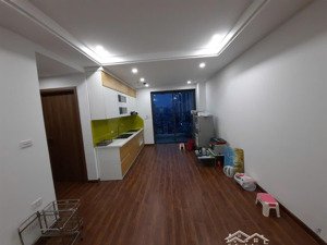 chính chủ cho thuê chcc sky central, 176 định công, hoàng mai, hà nội, giá 9,5 triệu, 2pn+2wc