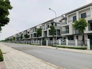 cần bán shophouse 3 tầng dt 100m2 giá 6,6 tỷ dự án centa riverside hàng đã có sổ giá mềm nhất