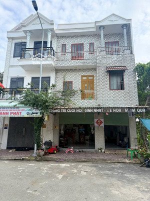 nhà khu dân cư phúc đạt phường tân đông hiệp - tp dĩ an gần vincom 550.