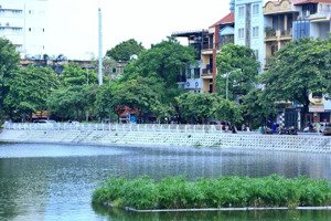 bán tòa văn phòng, căn hộ mặt phố trần hữu tước, 32,5 tỷ, 66m2, view hồ