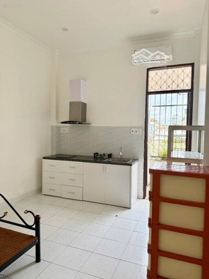 01 phòng mới 100% chưa qua sử dụng. wc riêng, bếp riêng, ban công riêng