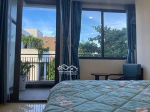 bán tòa căn hộ 5 tầng ngay biển mỹ khê. dòng tiền 70tr/tháng