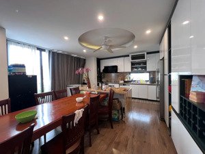 siêu phẩm phố trần quang diệu, lô góc, gara oto, thang máy, 48m2 7 tầng, 6m mt, gía 33,5 tỷ