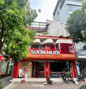 cho thuê nhà mặt phố trần hưng đạo - 2 tầng, diện tích ~ 400m² - nhận diện tốt 8m. nhận nhà luôn