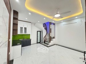 chính chủ bán nhà mới xây tại minh khai, diện tích: 33m², số tầng: 5 tầng. lh; 