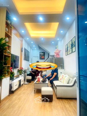 mặt phố hạ đình - 2 thoáng - kd đỉnh cao chỉ nhỉnh 200tr/m