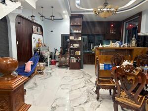 Bán biệt thự 23 tỷ, 8x21m, 2.5 tấm, mặt tiền đường số 10, Phường Bình Trị Đông B